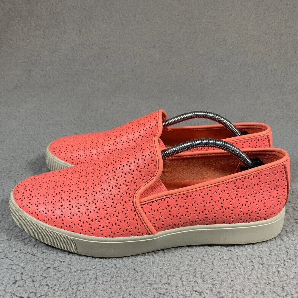 Under Armour Womens UA DJ Leather Low Top Slip On Sneakers Size 9.5  1286236-819